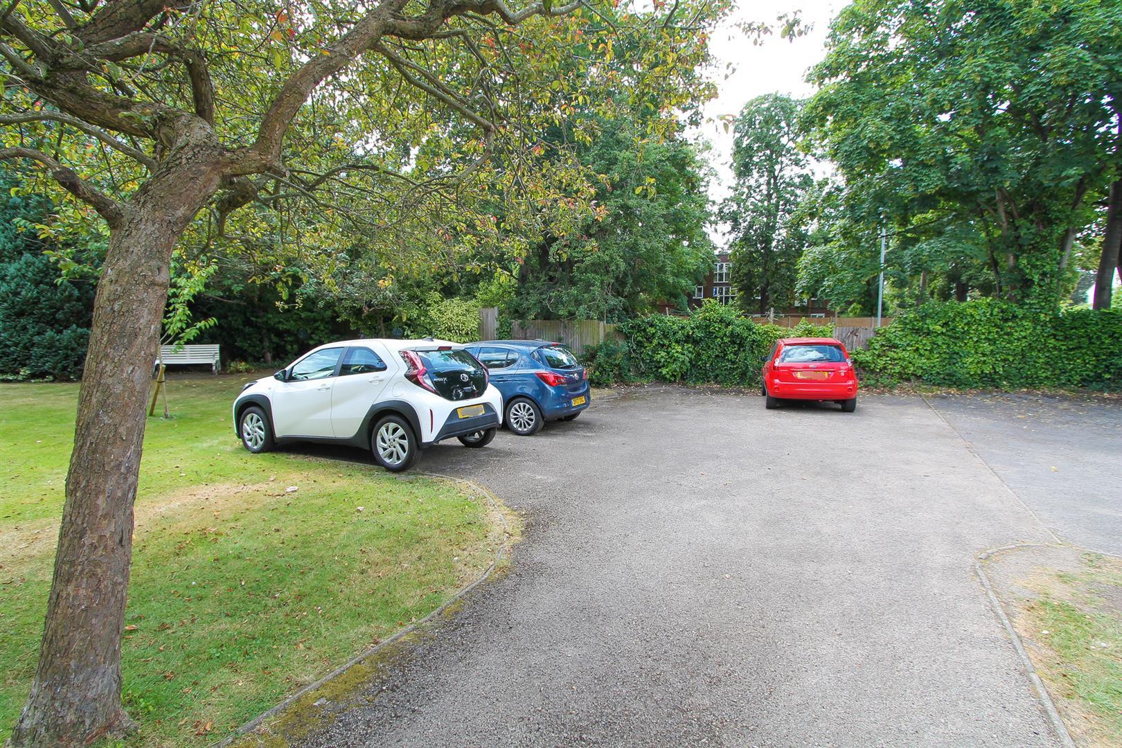 Onslow Gardens, Wallington